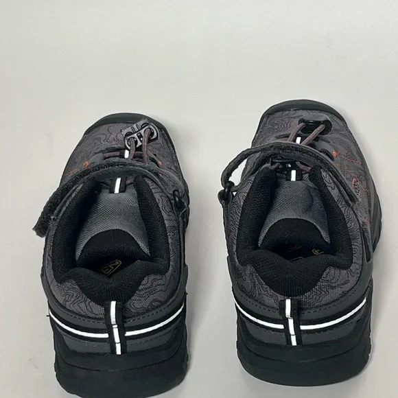 Keen Kids' Targhee Charcoal and Black Sneakers Size 10 NWOB - Picture 4 of 6